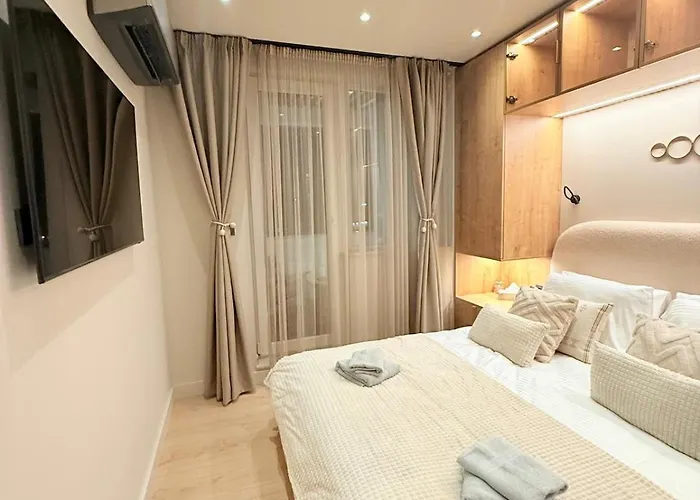 Lux Boutique 2 Bdr Right Next Gondola Lift Apartament *