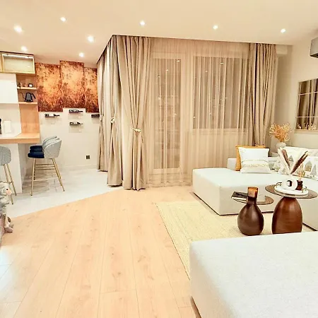 Lux Boutique 2 Bdr Right Next Gondola Lift Bansko