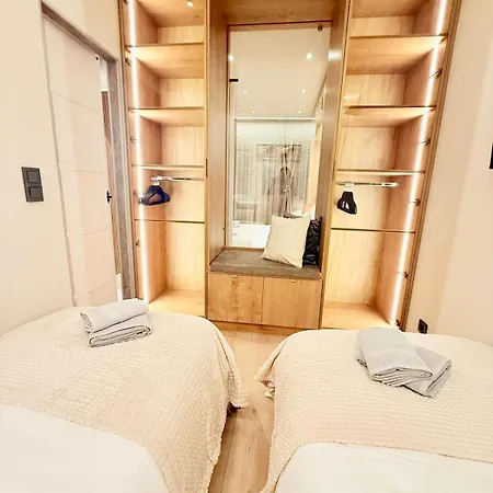 Apartmán Lux Boutique 2 Bdr Right Next Gondola Lift