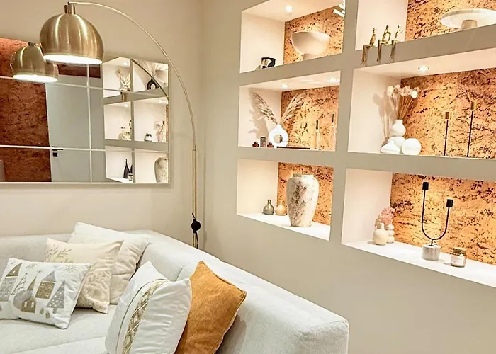 Lux Boutique 2 Bdr Right Next Gondola Lift *